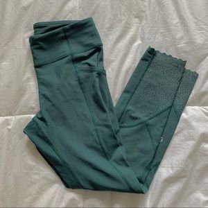Lululemon Leggings (EXCELLENT CONDITION)
